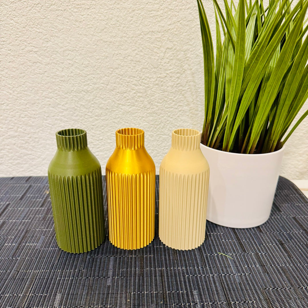 Decorative Textured Bottle Vases – Elegant and Functional